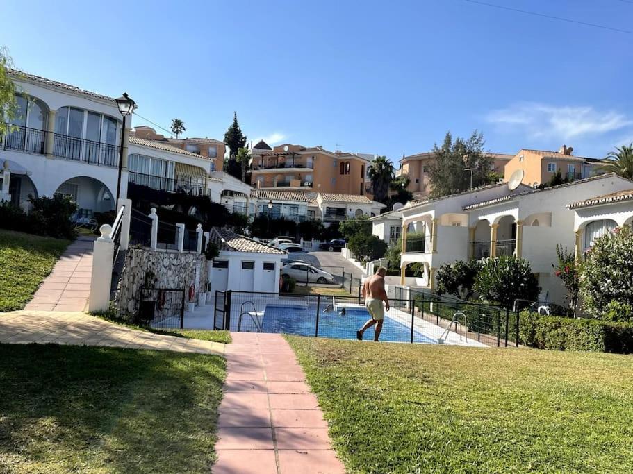 Lux 2 Kmr App Stella Blanca Met Zwembaden Airco En Zeezicht Apartment Fuengirola Exterior foto
